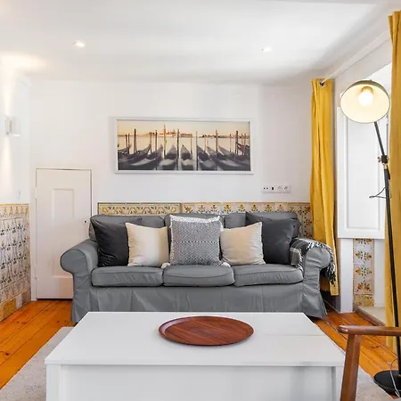 Apartman Whome Charming And Historical In Santa Justa Lisboa